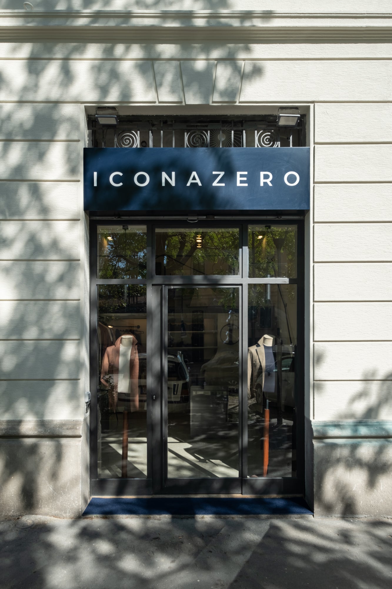 Iconazero apre le porte del primo Flagship Store a Milano